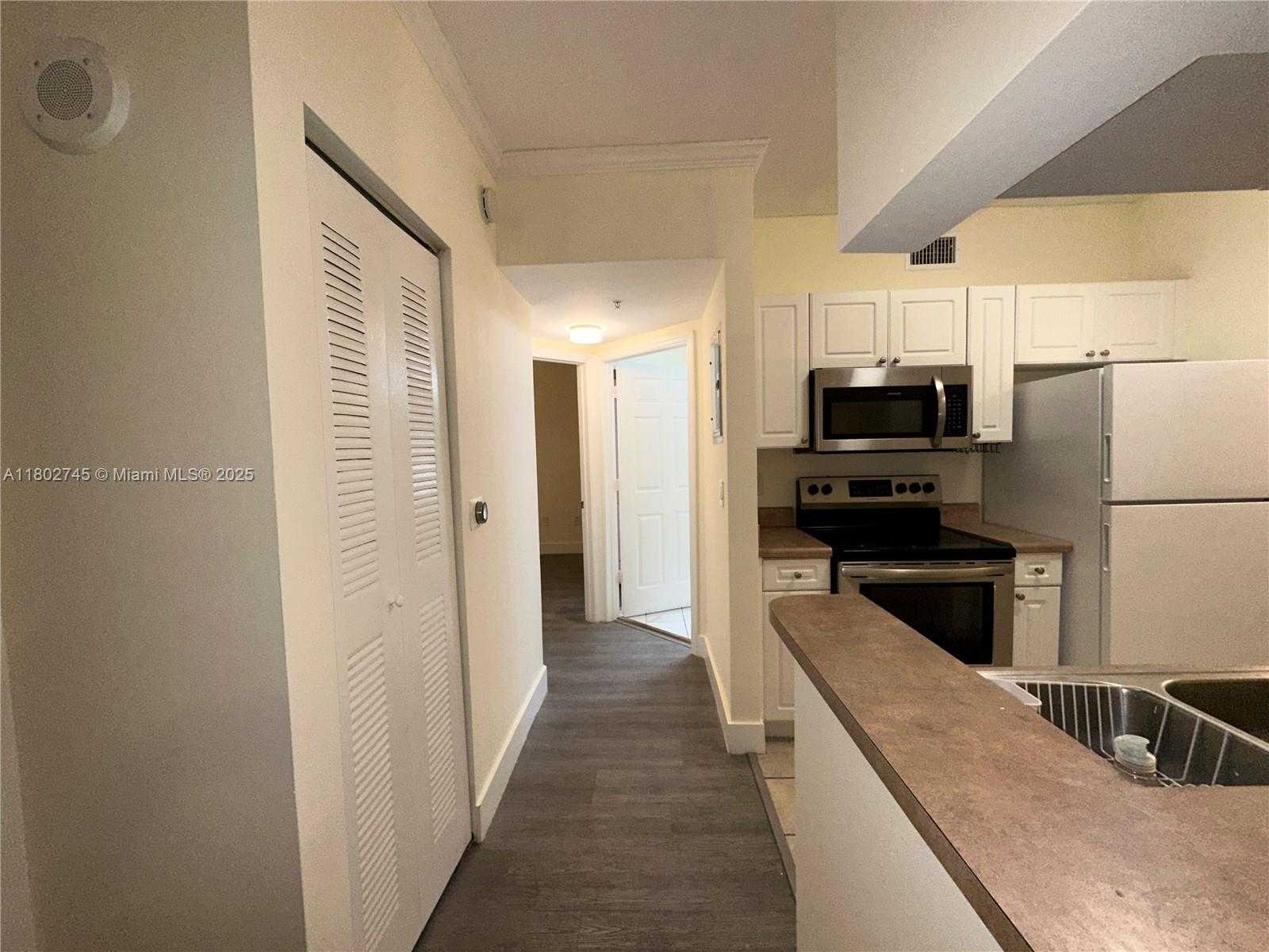 Small Image of 17150 #2118, Sunny Isles Beach Number 20
