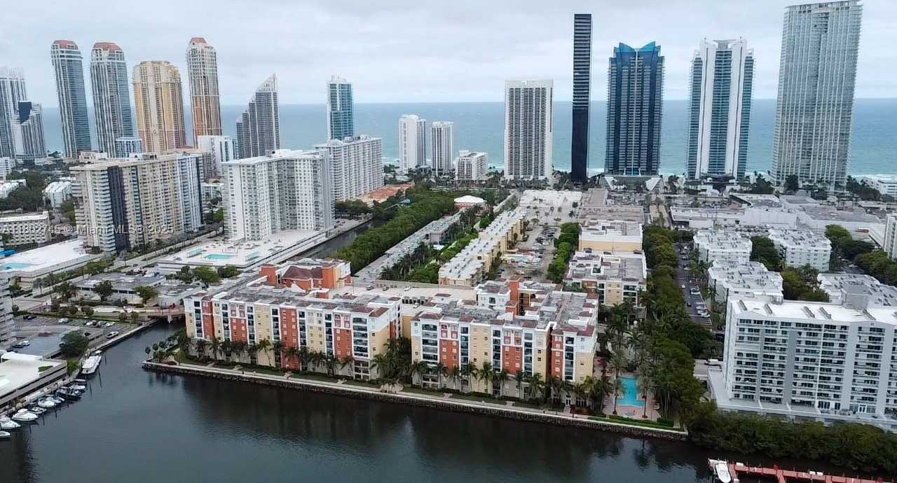 Small Image of 17150 #2118, Sunny Isles Beach Number 3