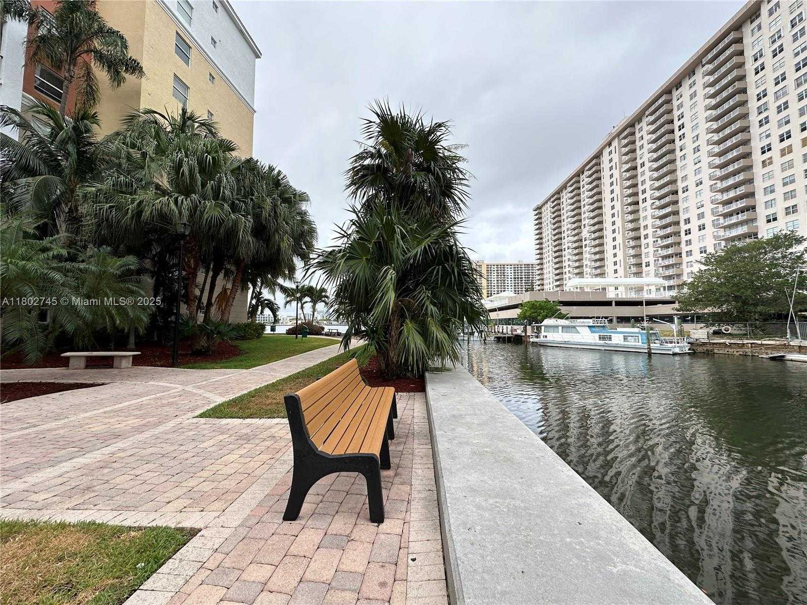 Small Image of 17150 #2118, Sunny Isles Beach Number 9