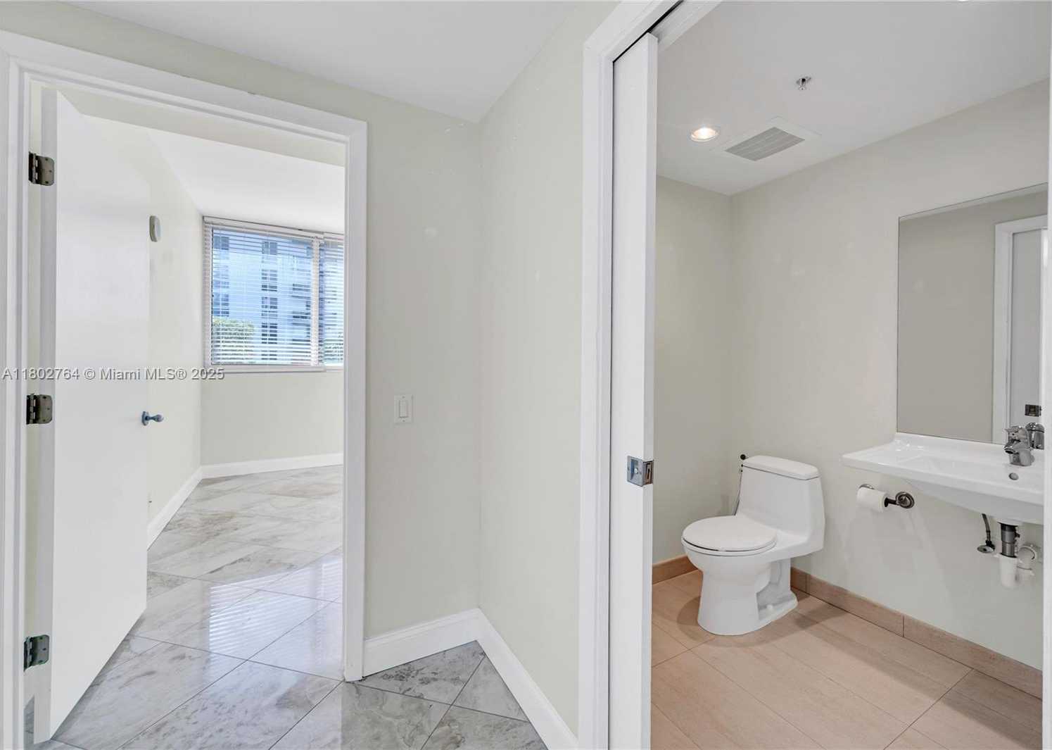 Small Image of 7929 WEST DR #401, North Bay Village Number 16