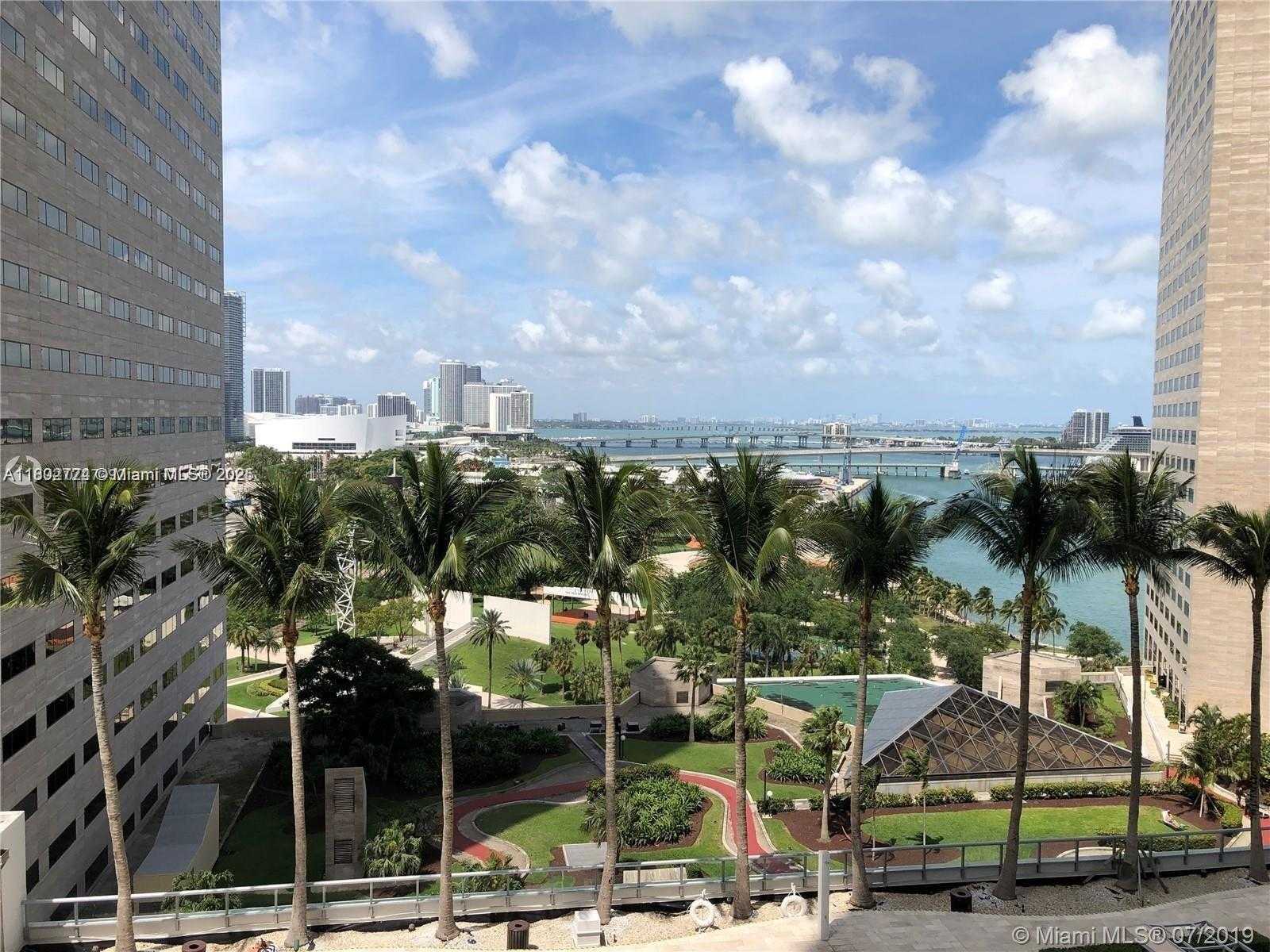 Small Image of 325 SOUTH BISCAYNE BLVD #1716, Miami Number 2
