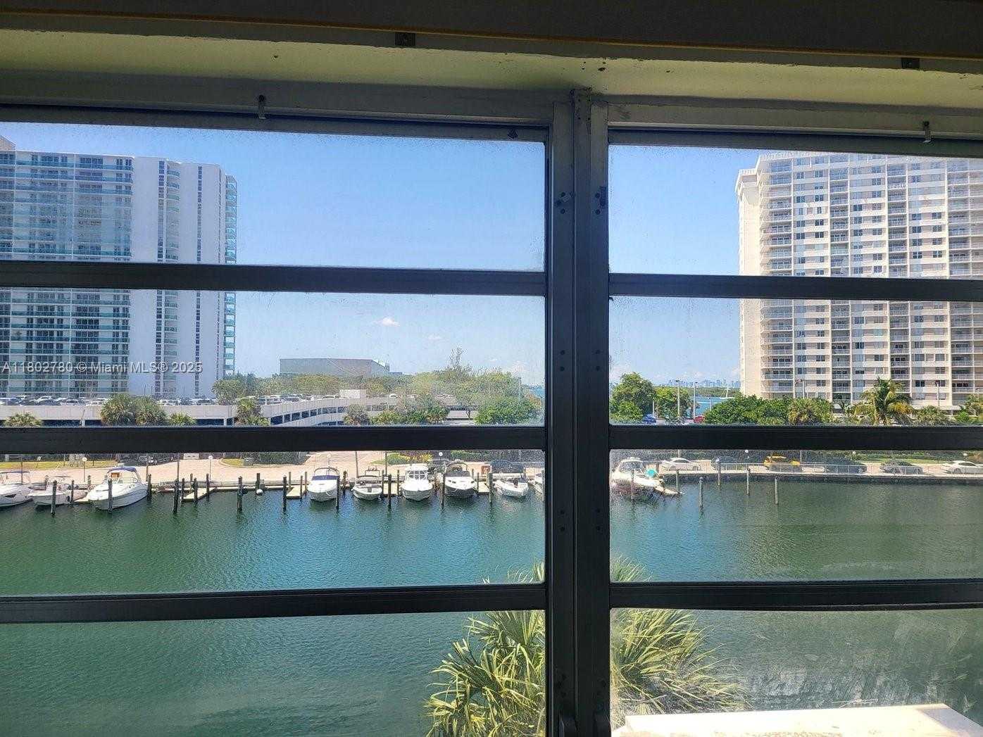 Small Image of 220 KINGS POINT DR #407, Sunny Isles Beach Number 5