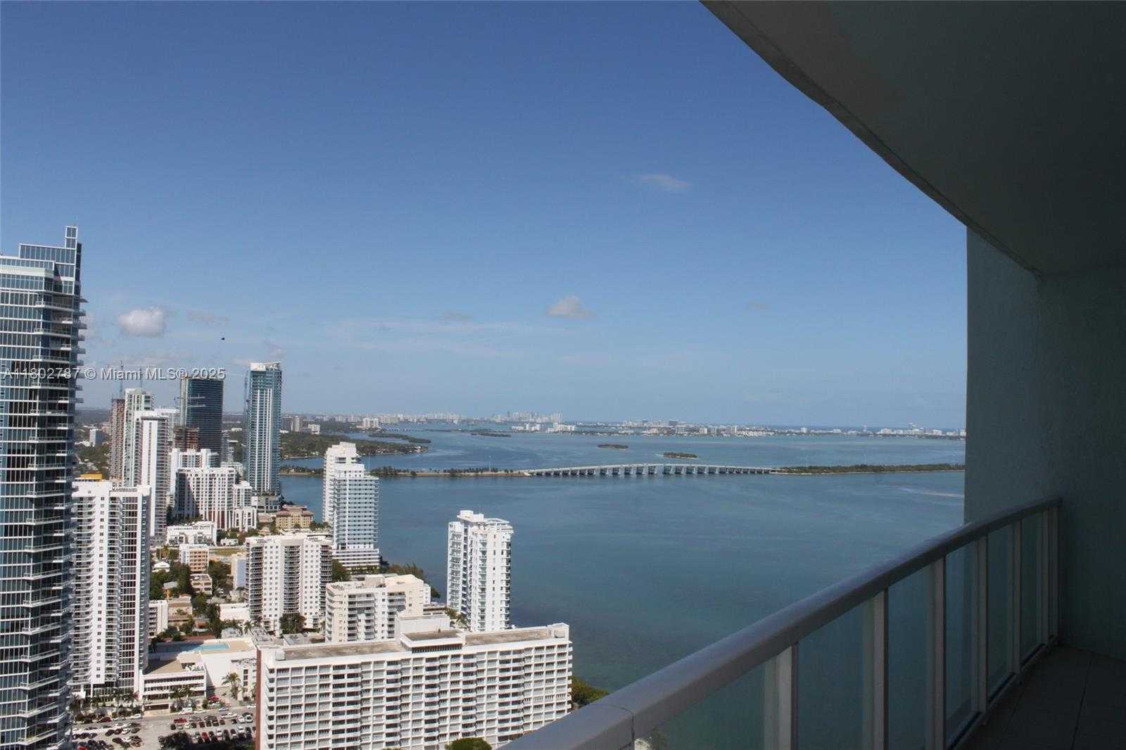 Small Image of 1900 NORTH BAYSHORE DR #4108, Miami Number 9