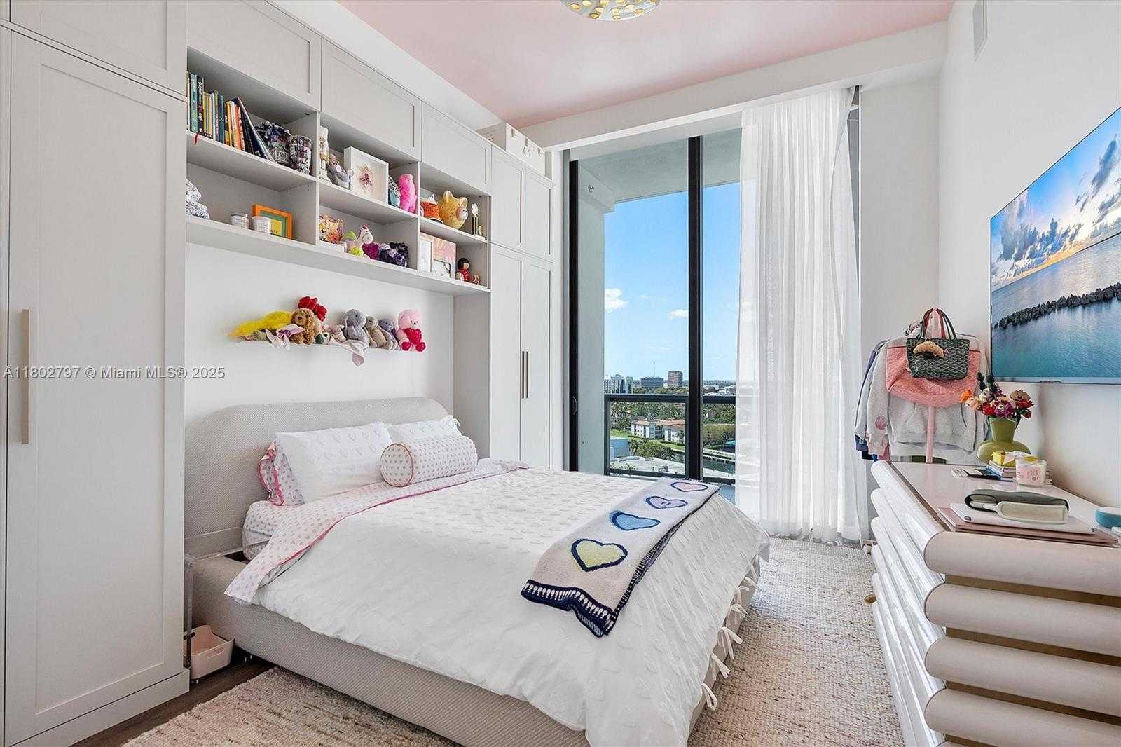 Small Image of 3300 NORTH EAST 188TH ST #UPH15, Aventura Number 11