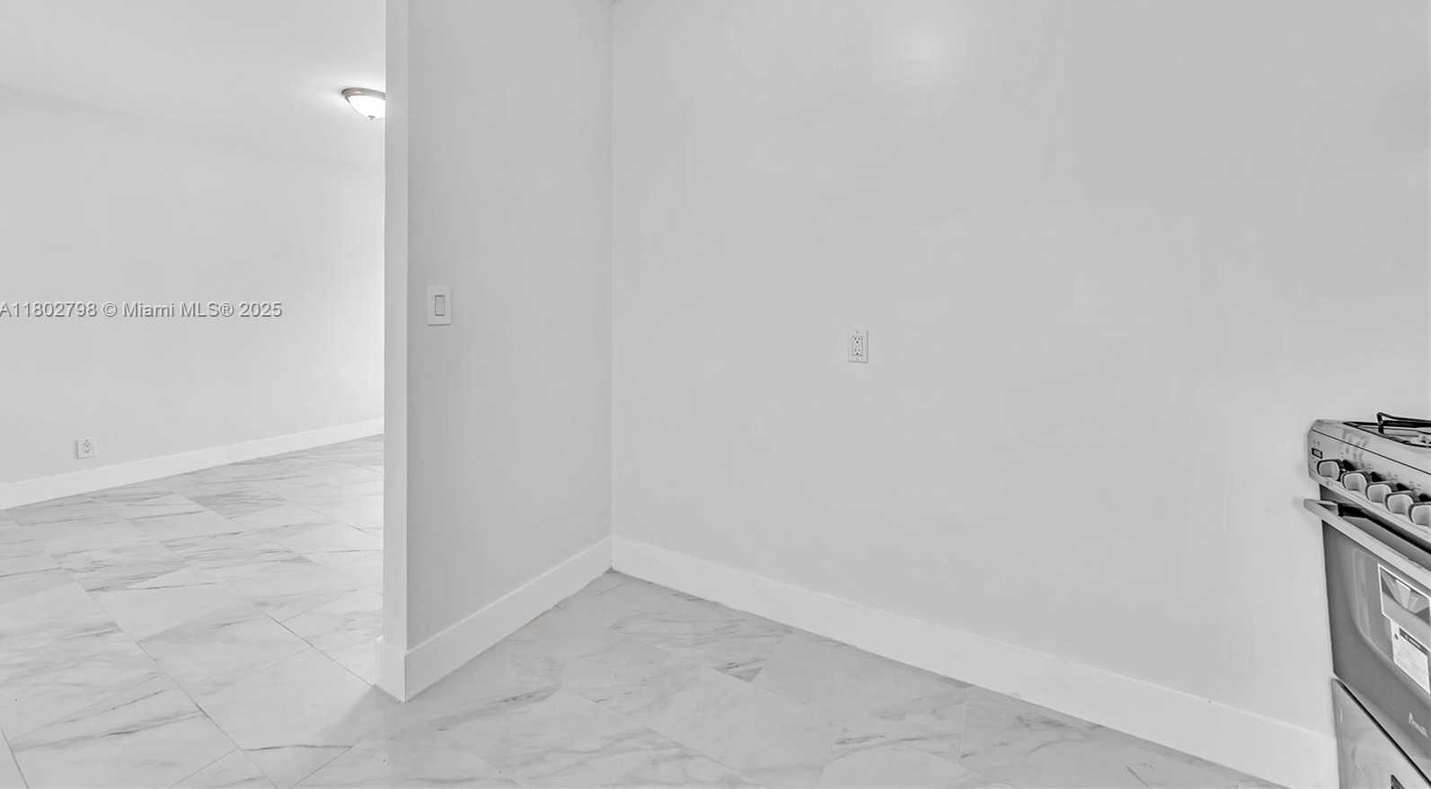 Small Image of 1839 FUNSTON ST #2, Hollywood Number 13