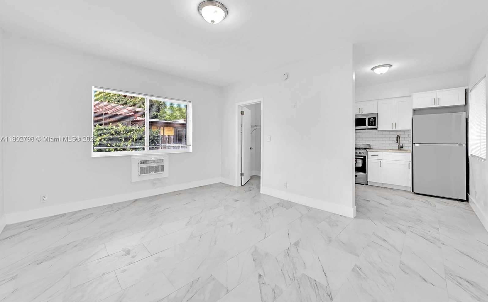 Small Image of 1839 FUNSTON ST #2, Hollywood Number 4