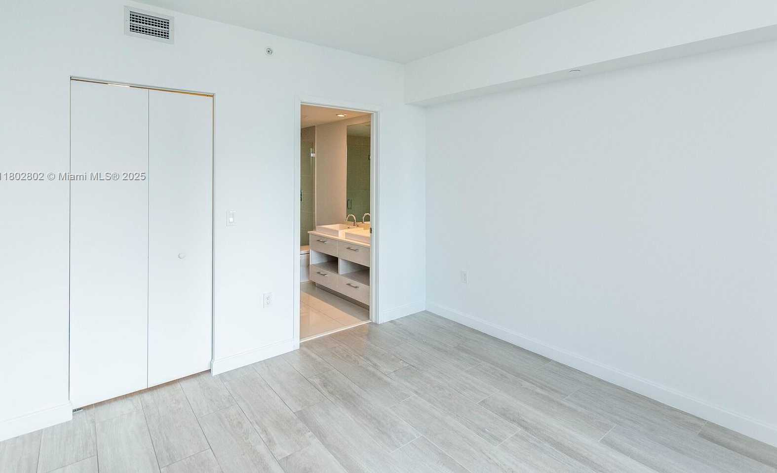 Small Image of 45 SOUTH WEST 9TH ST #1201, Miami Number 12