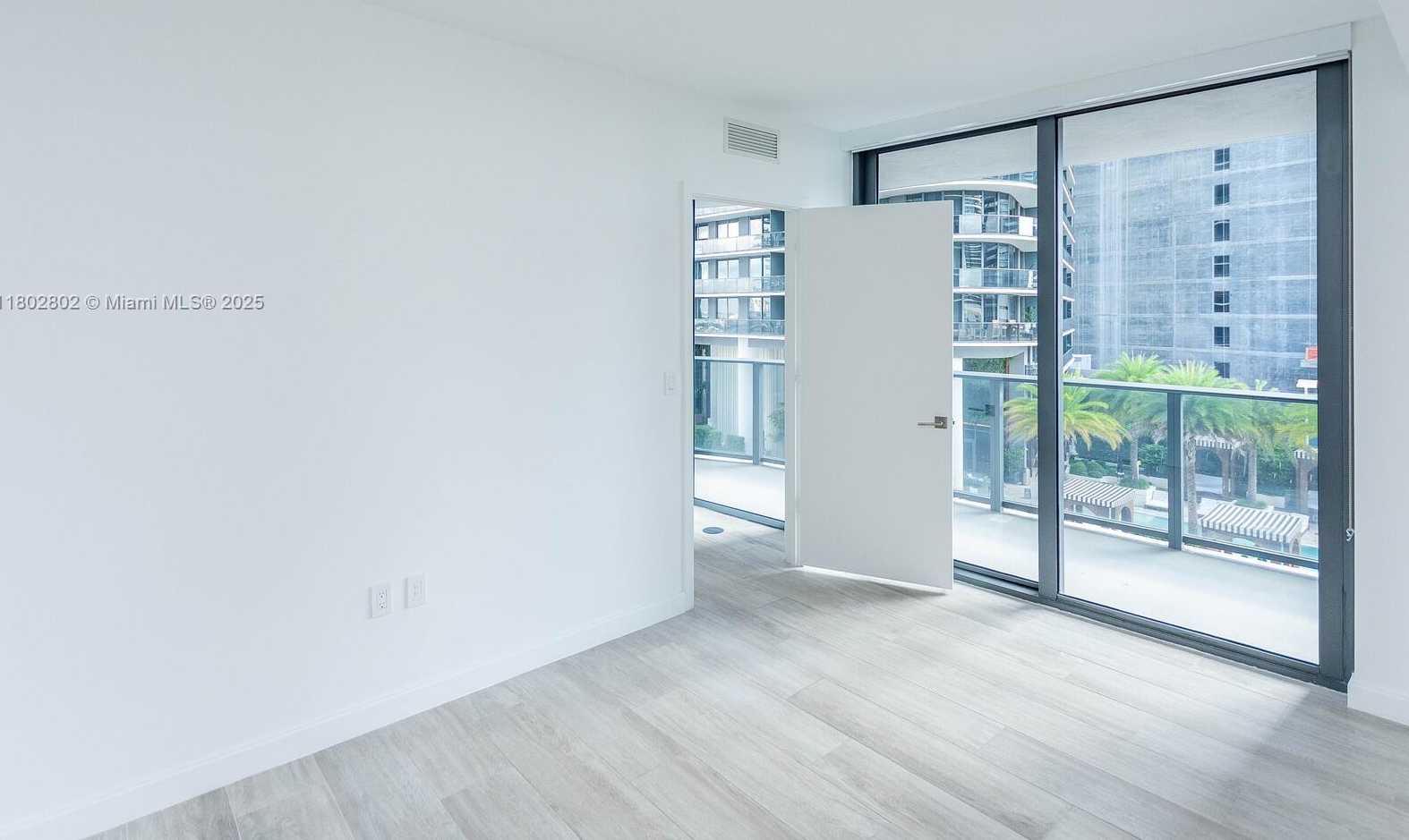 Small Image of 45 SOUTH WEST 9TH ST #1201, Miami Number 22