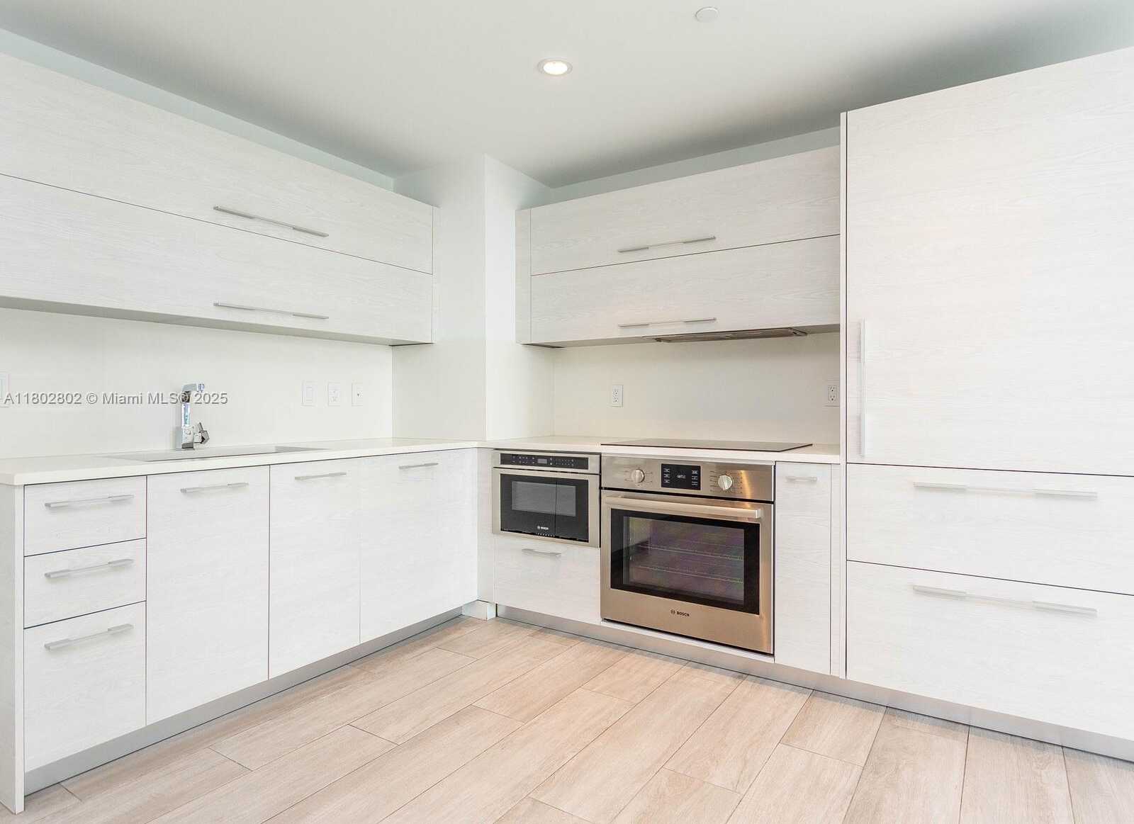 Small Image of 45 SOUTH WEST 9TH ST #1201, Miami Number 7