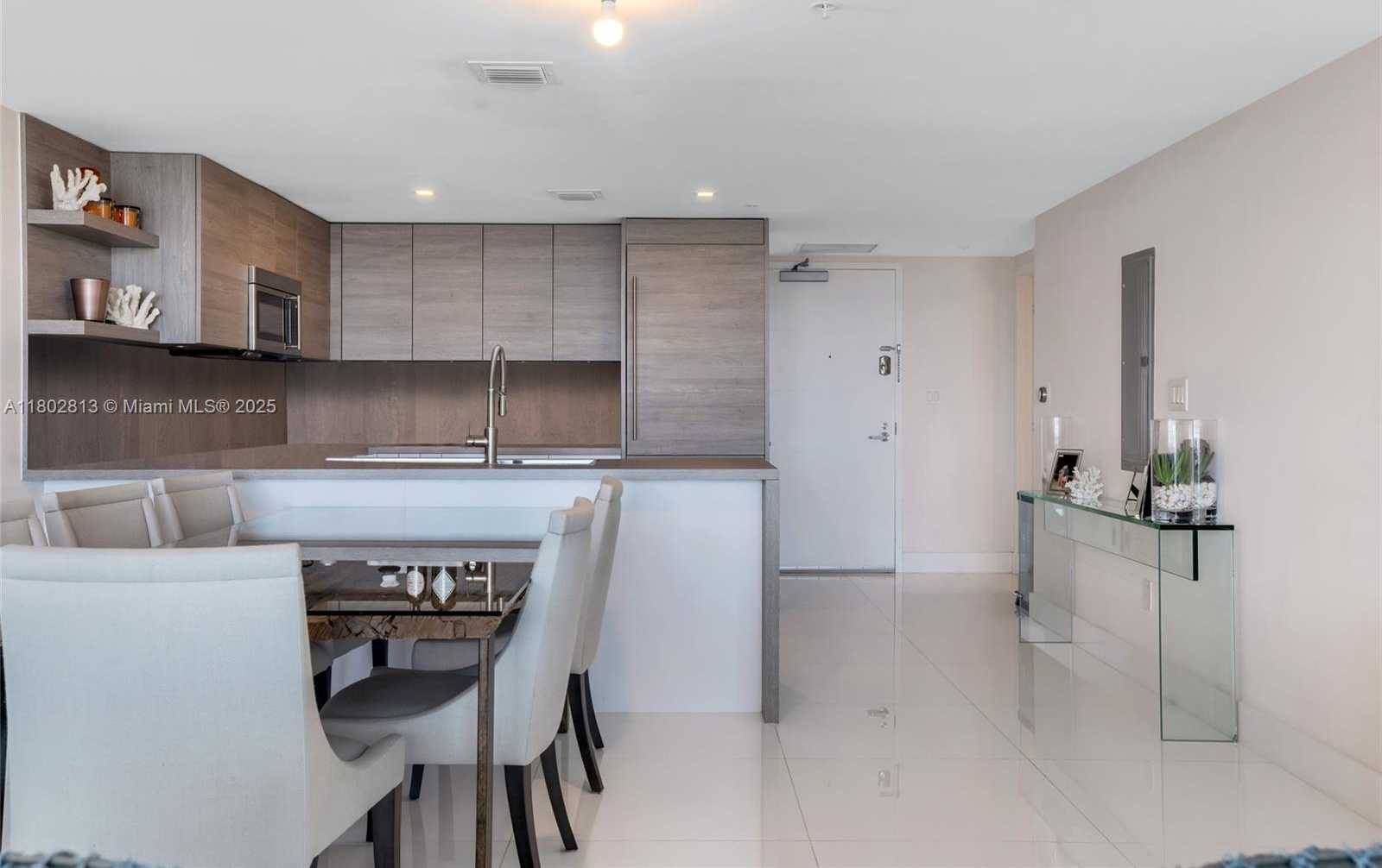 Small Image of 400 SUNNY ISLES BLVD #1106, Sunny Isles Beach Number 13