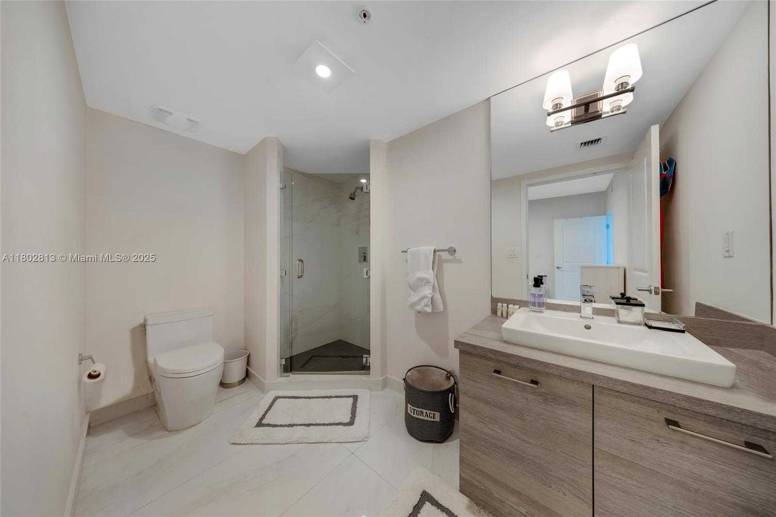 Small Image of 400 SUNNY ISLES BLVD #1106, Sunny Isles Beach Number 17