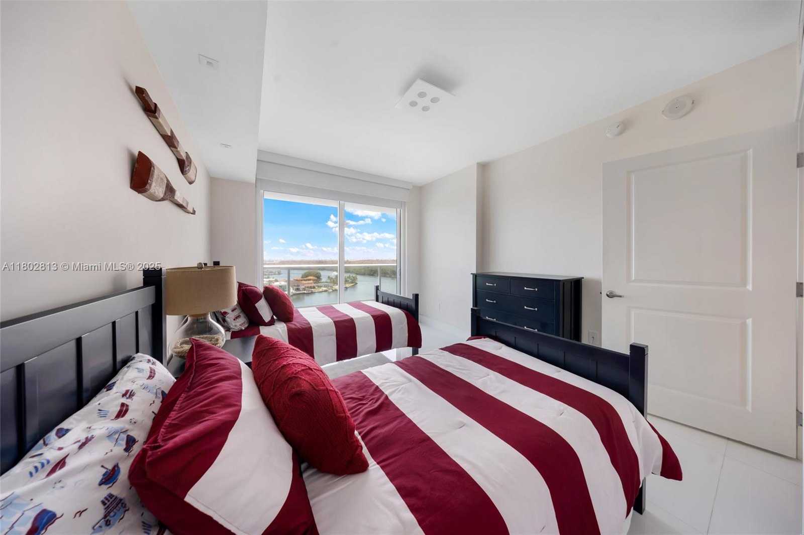 Small Image of 400 SUNNY ISLES BLVD #1106, Sunny Isles Beach Number 20