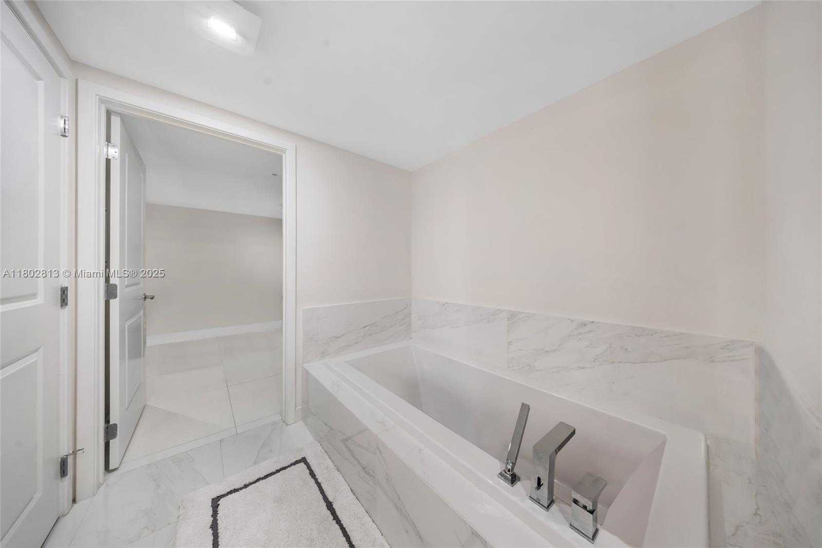 Small Image of 400 SUNNY ISLES BLVD #1106, Sunny Isles Beach Number 26