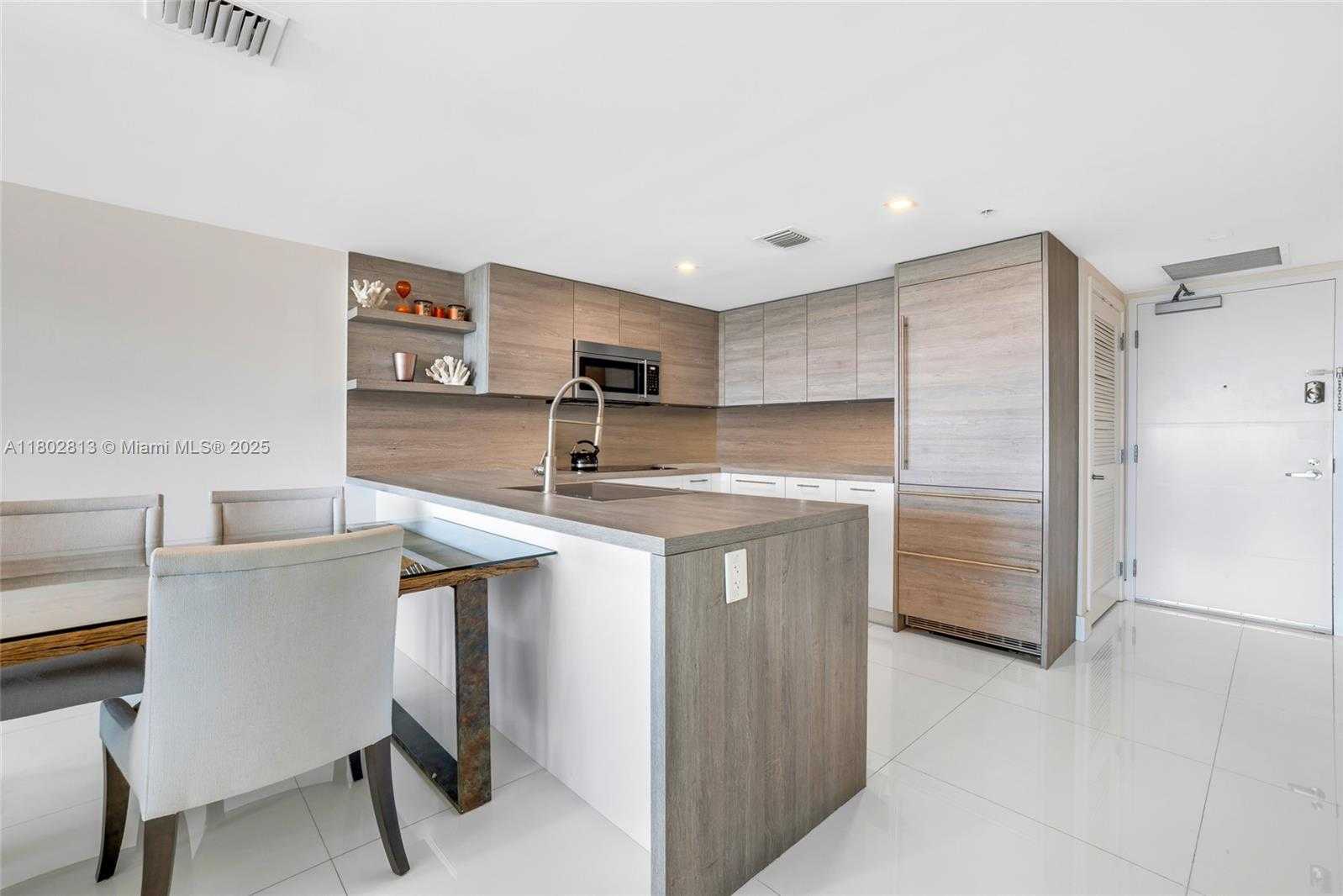 Small Image of 400 SUNNY ISLES BLVD #1106, Sunny Isles Beach Number 4