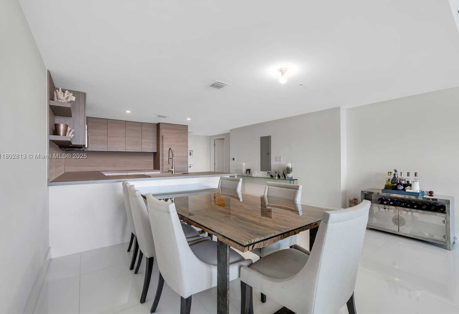 Small Image of 400 SUNNY ISLES BLVD #1106, Sunny Isles Beach Number 9