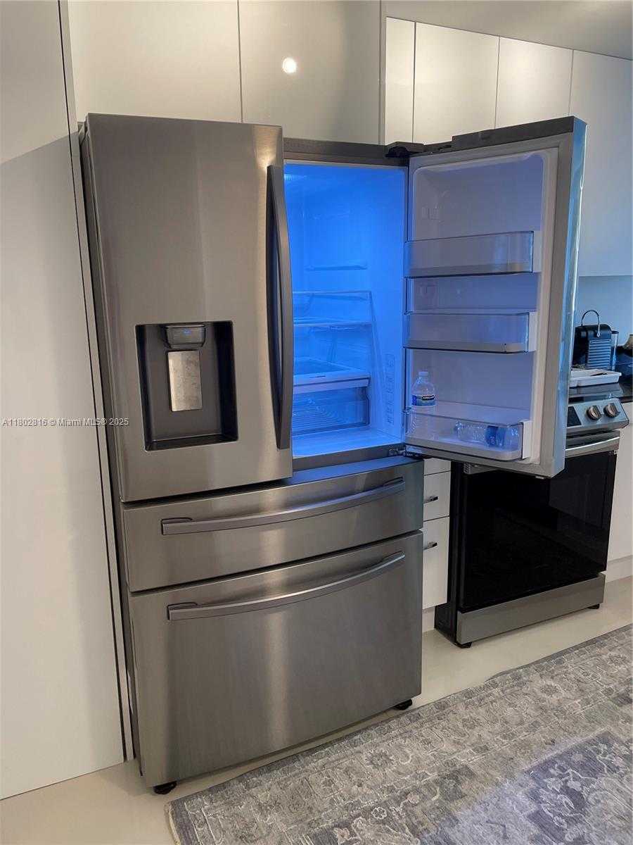 Small Image of 10275 COLLINS AVE #602, Bal Harbour Number 5
