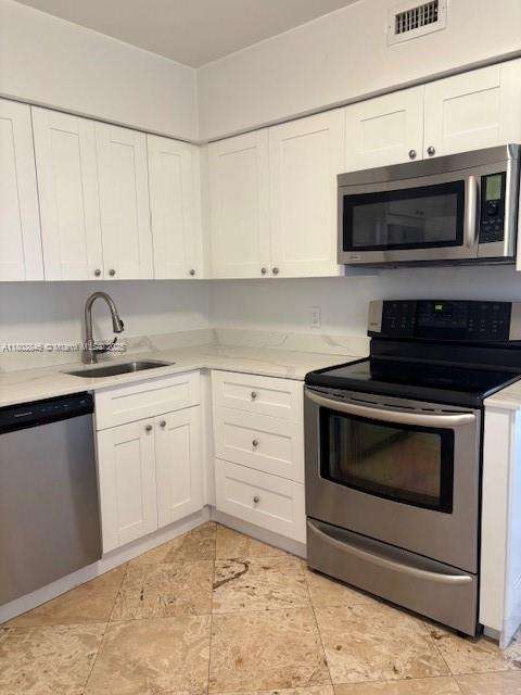 Small Image of 5700 COLLINS AVE #10D, Miami Beach Number 12