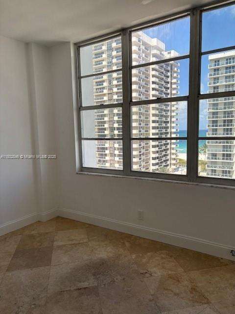 Small Image of 5700 COLLINS AVE #10D, Miami Beach Number 20