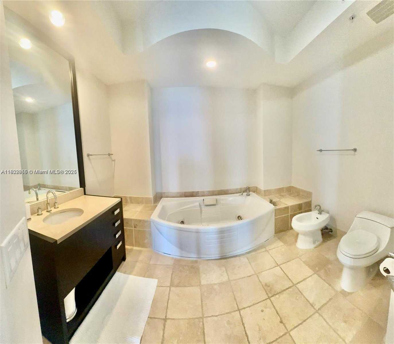 Small Image of 18201 COLLINS AVE #4508, Sunny Isles Beach Number 14
