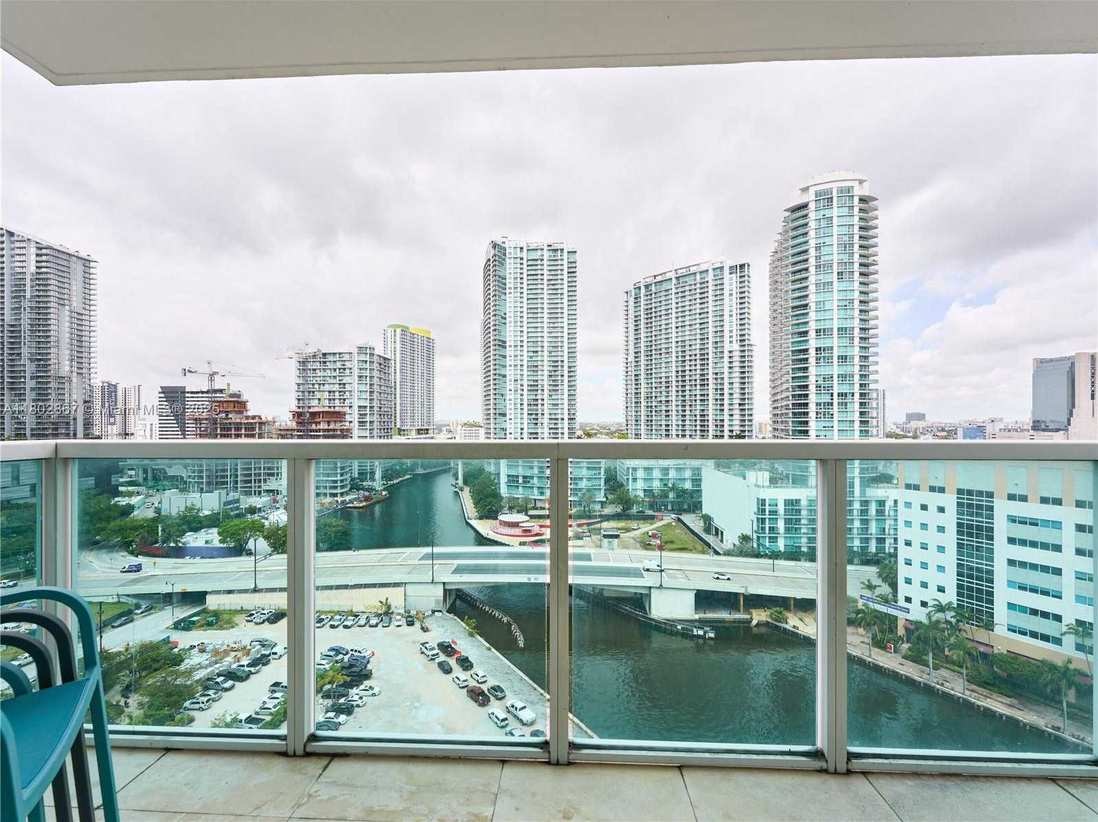 Small Image of 31 SOUTH EAST 5TH ST #1801, Miami Number 14