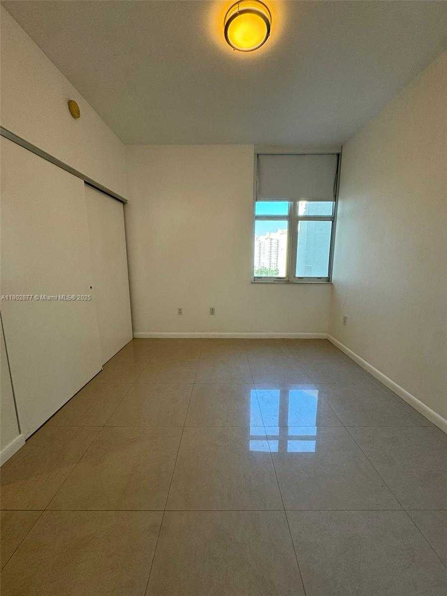 Small Image of 3330 NORTH EAST 190TH ST #1017, Aventura Number 10