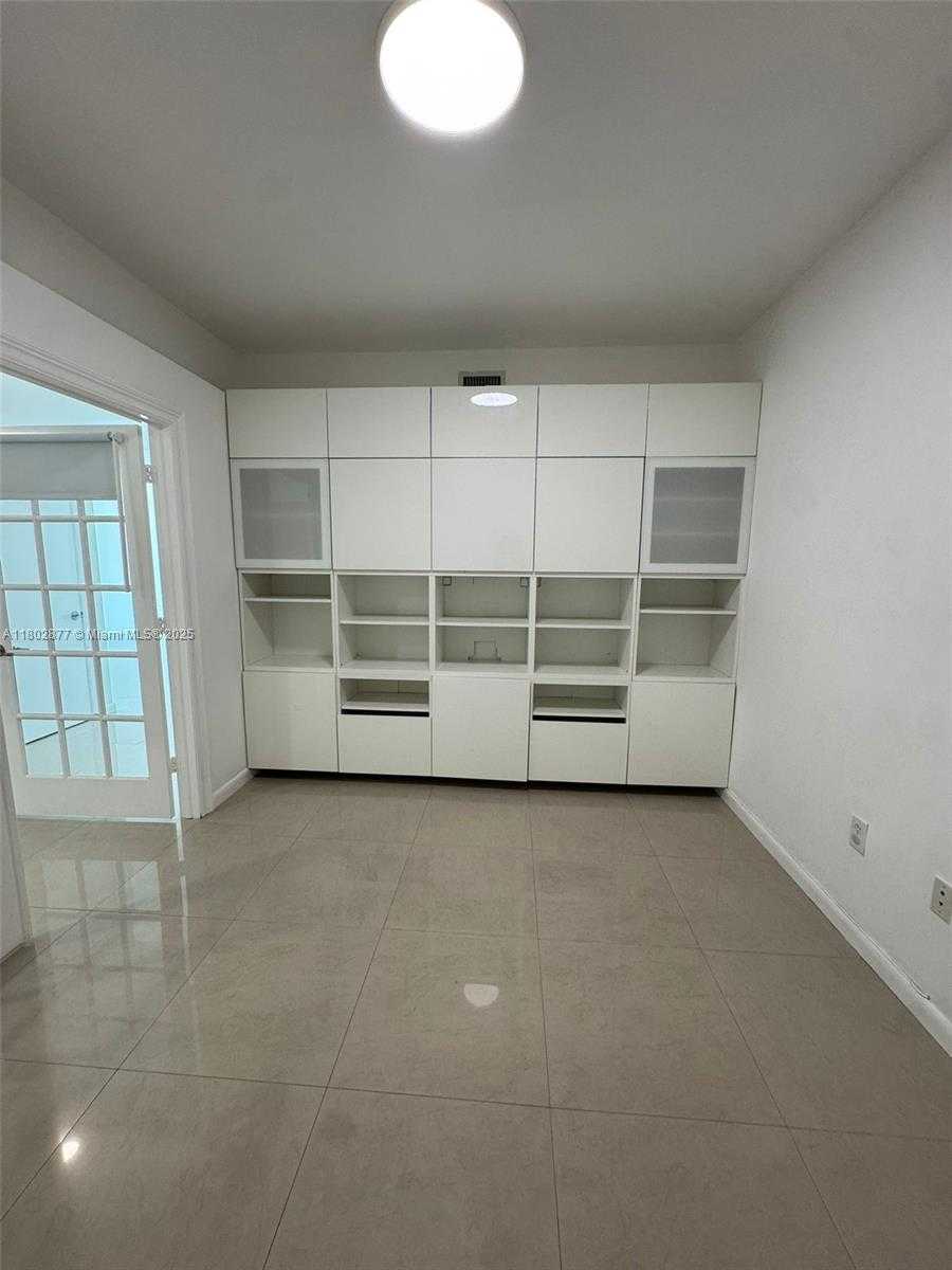 Small Image of 3330 NORTH EAST 190TH ST #1017, Aventura Number 12
