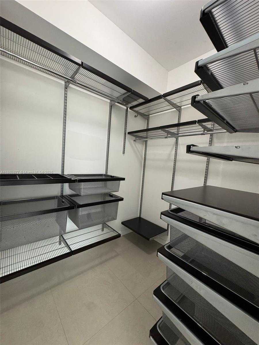 Small Image of 3330 NORTH EAST 190TH ST #1017, Aventura Number 14