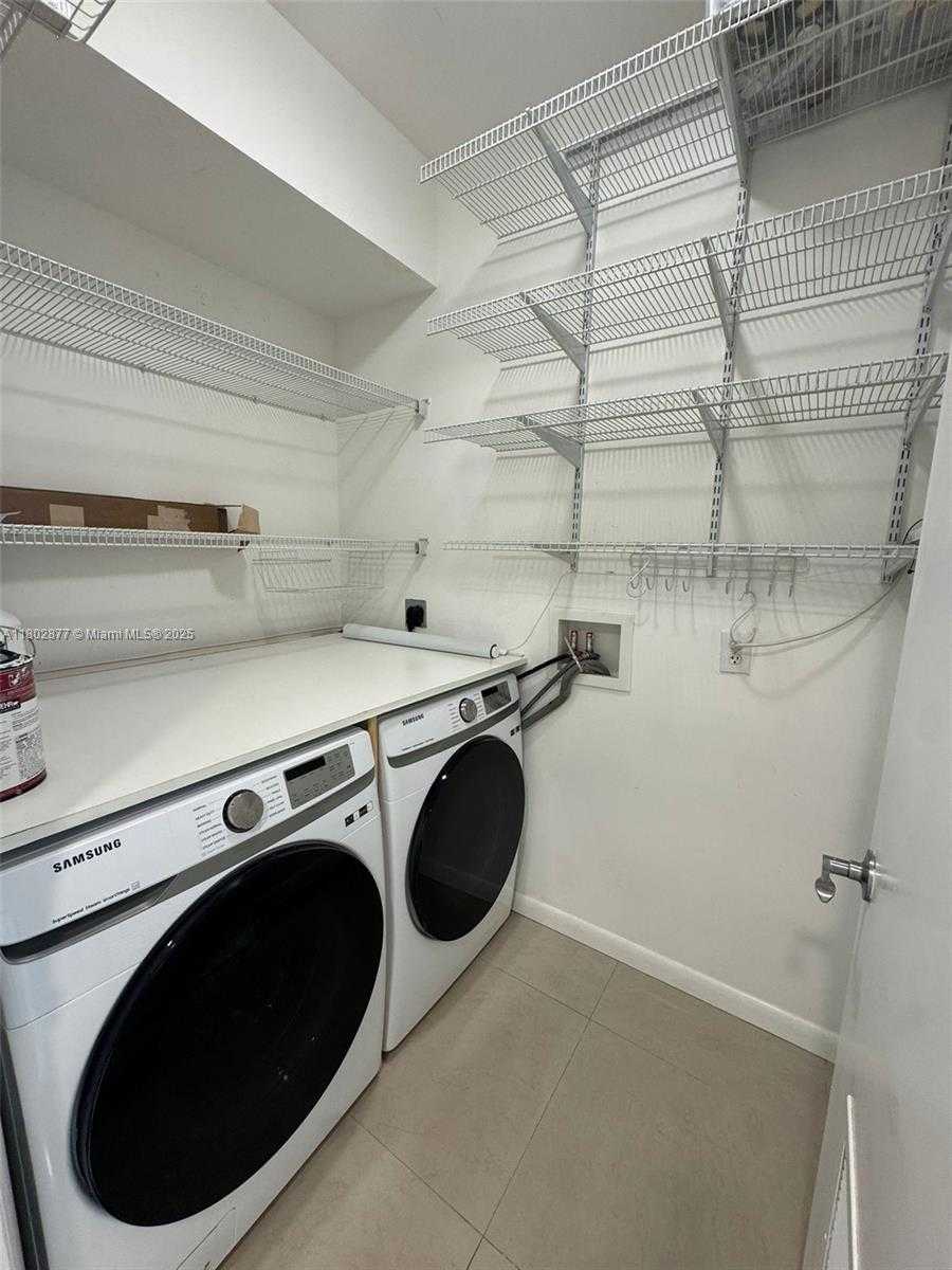Small Image of 3330 NORTH EAST 190TH ST #1017, Aventura Number 17