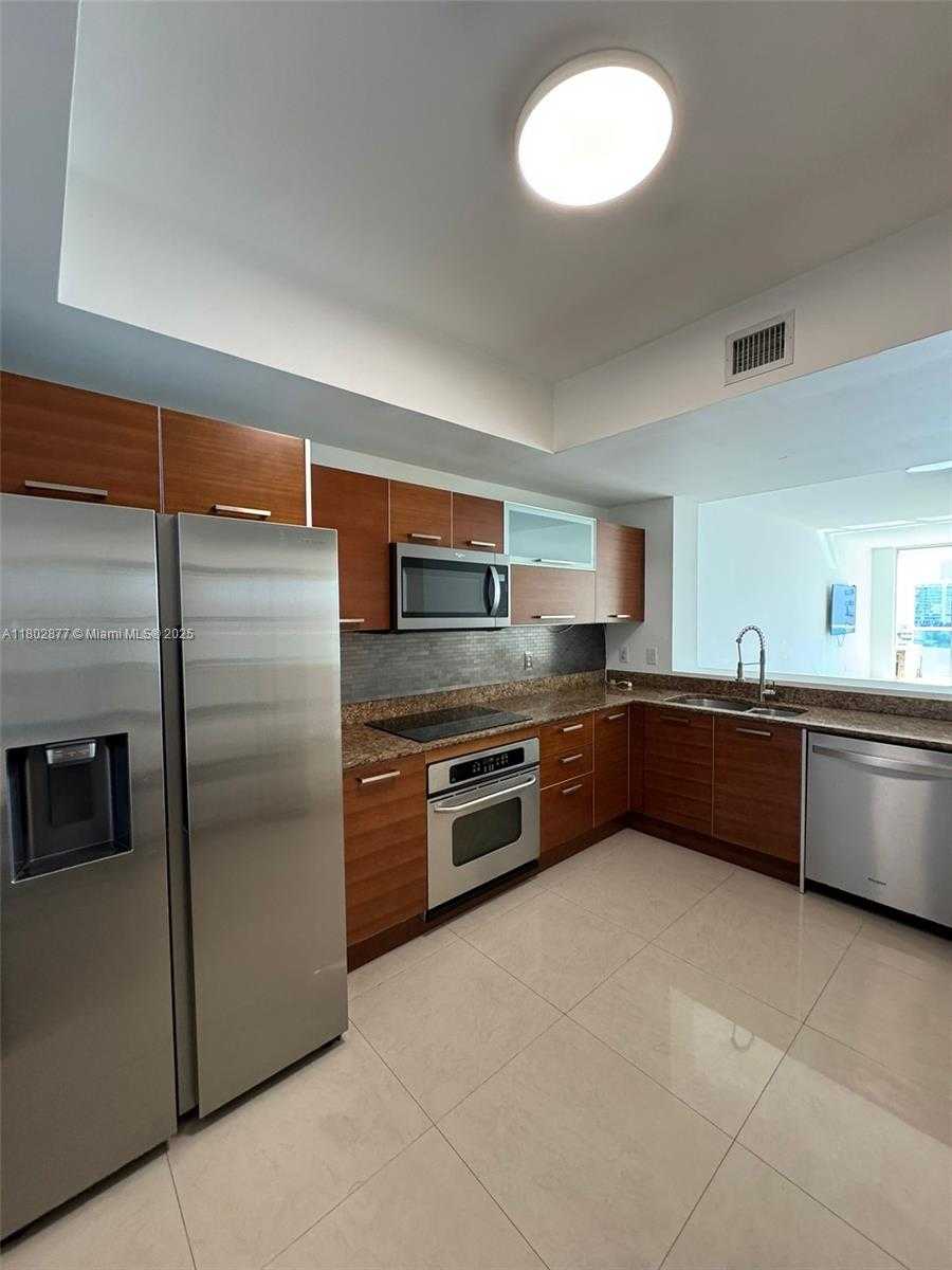 Small Image of 3330 NORTH EAST 190TH ST #1017, Aventura Number 6