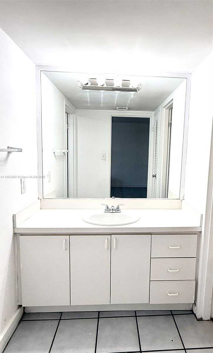 Small Image of 9225 COLLINS AVE #307, Surfside Number 12
