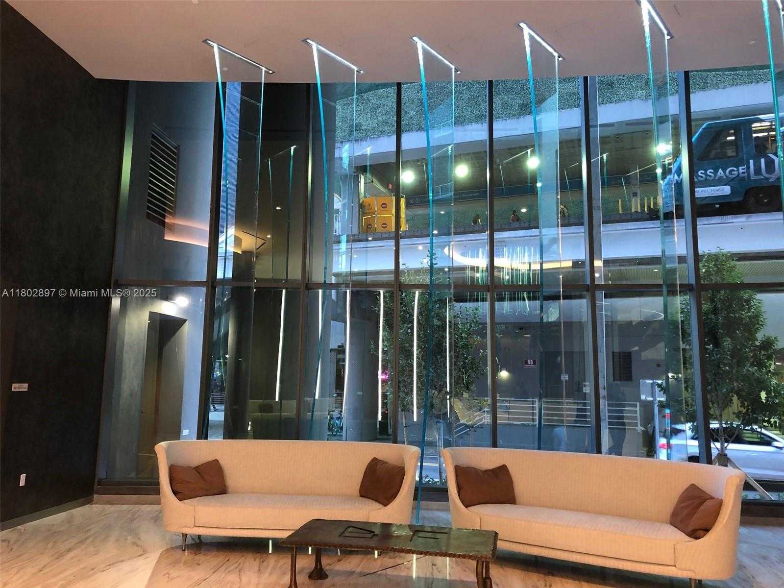Small Image of 1000 BRICKELL PLZ #3114, Miami Number 21