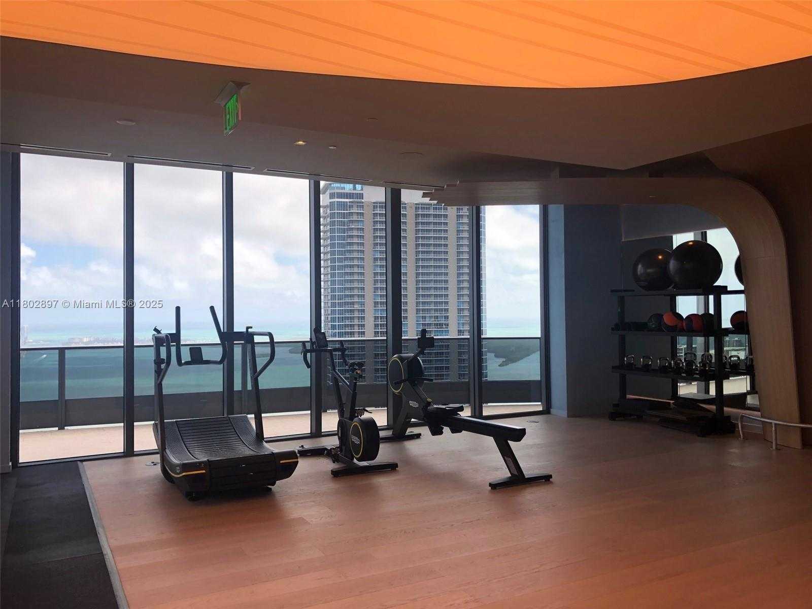 Small Image of 1000 BRICKELL PLZ #3114, Miami Number 26