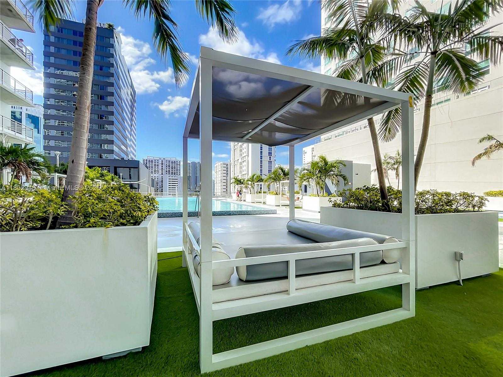 Small Image of 690 SOUTH WEST 1ST CT #1232, Miami Number 44
