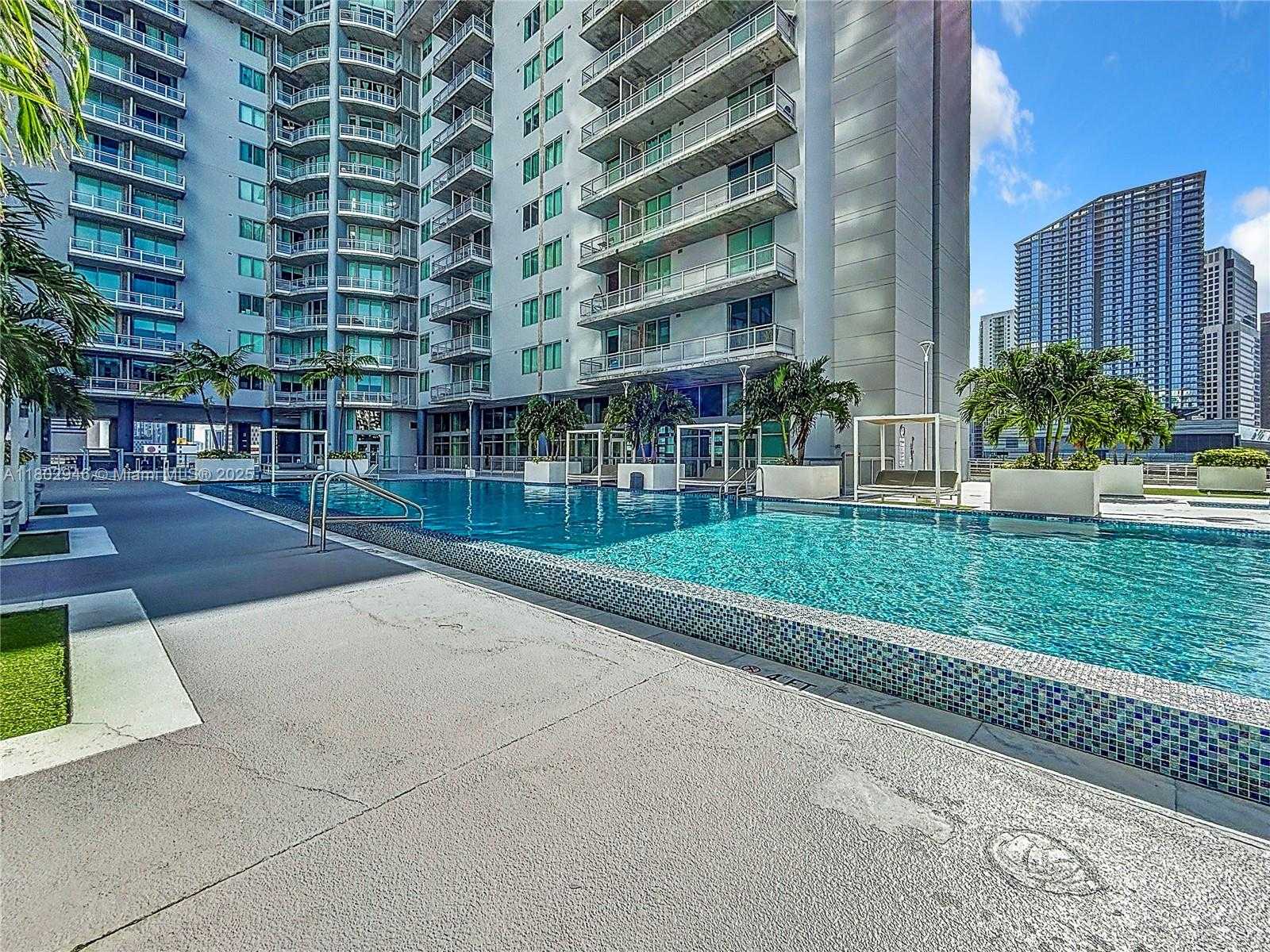 Small Image of 690 SOUTH WEST 1ST CT #1232, Miami Number 45