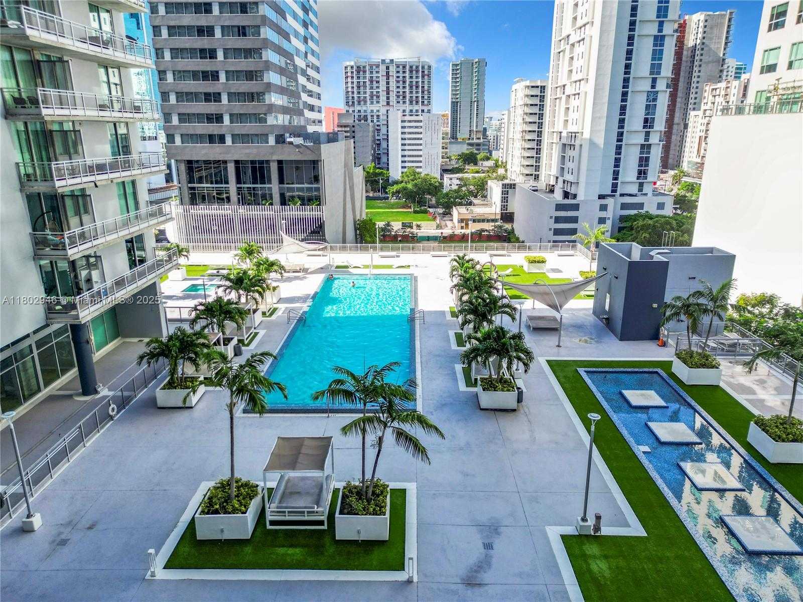 Small Image of 690 SOUTH WEST 1ST CT #1232, Miami Number 54