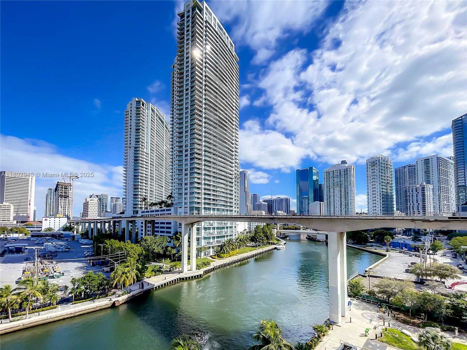 Small Image of 690 SOUTH WEST 1ST CT #1232, Miami Number 57