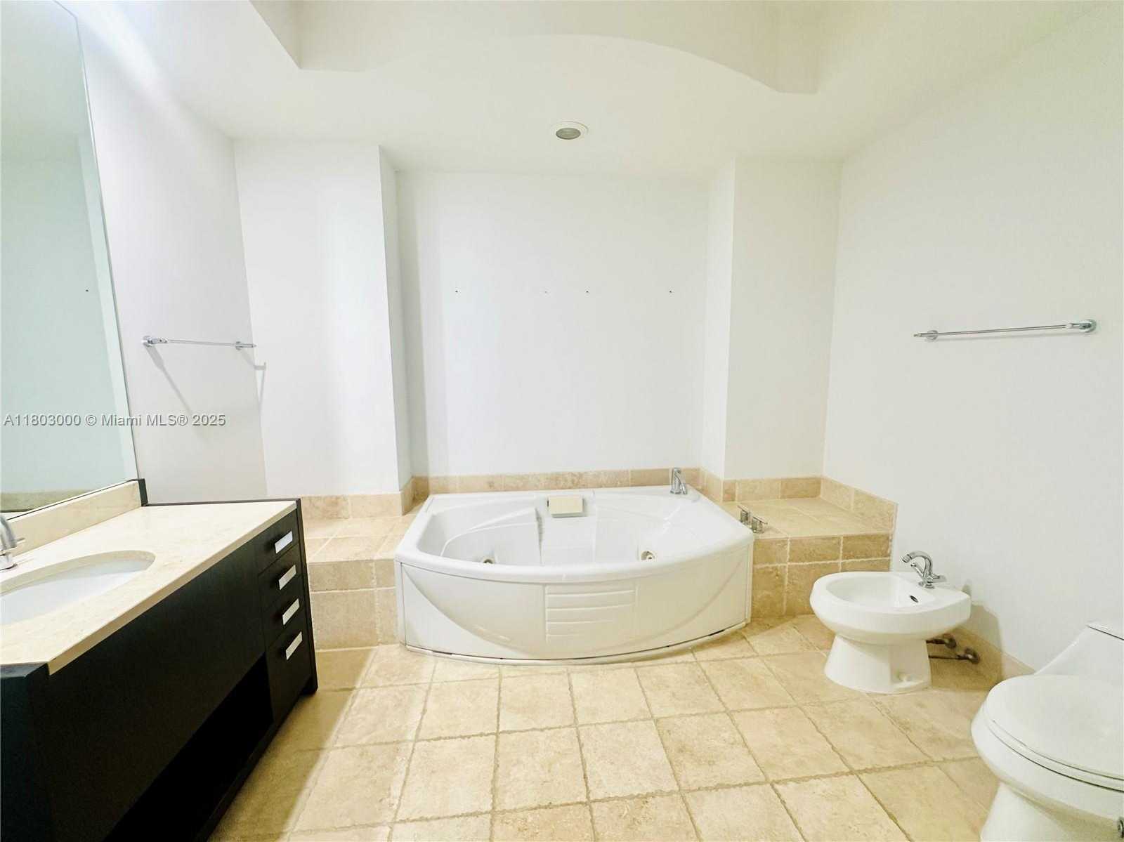 Small Image of 18201 COLLINS AVE #4808, Sunny Isles Beach Number 27