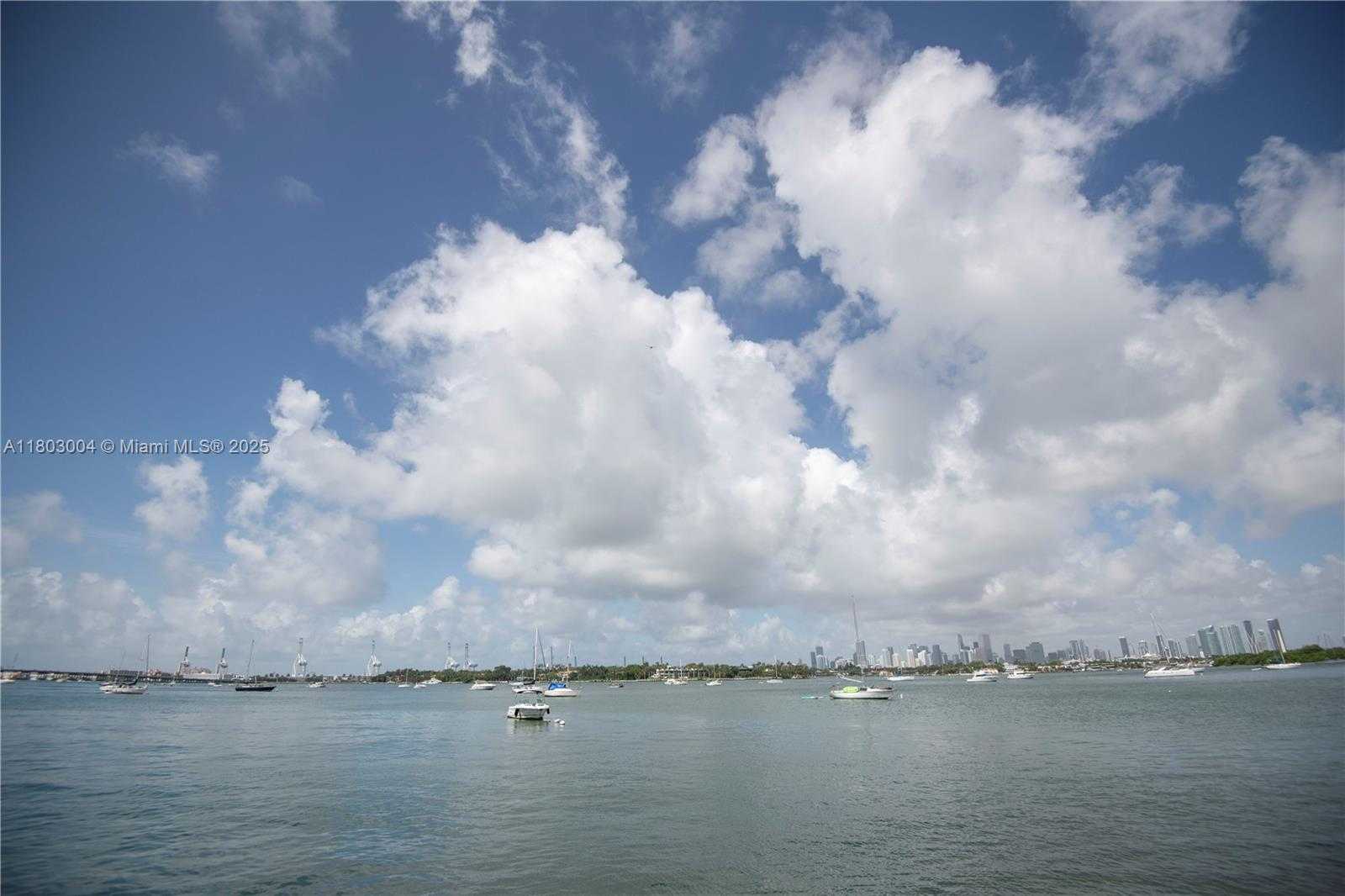 Small Image of 1330 WEST AVE #803, Miami Beach Number 7