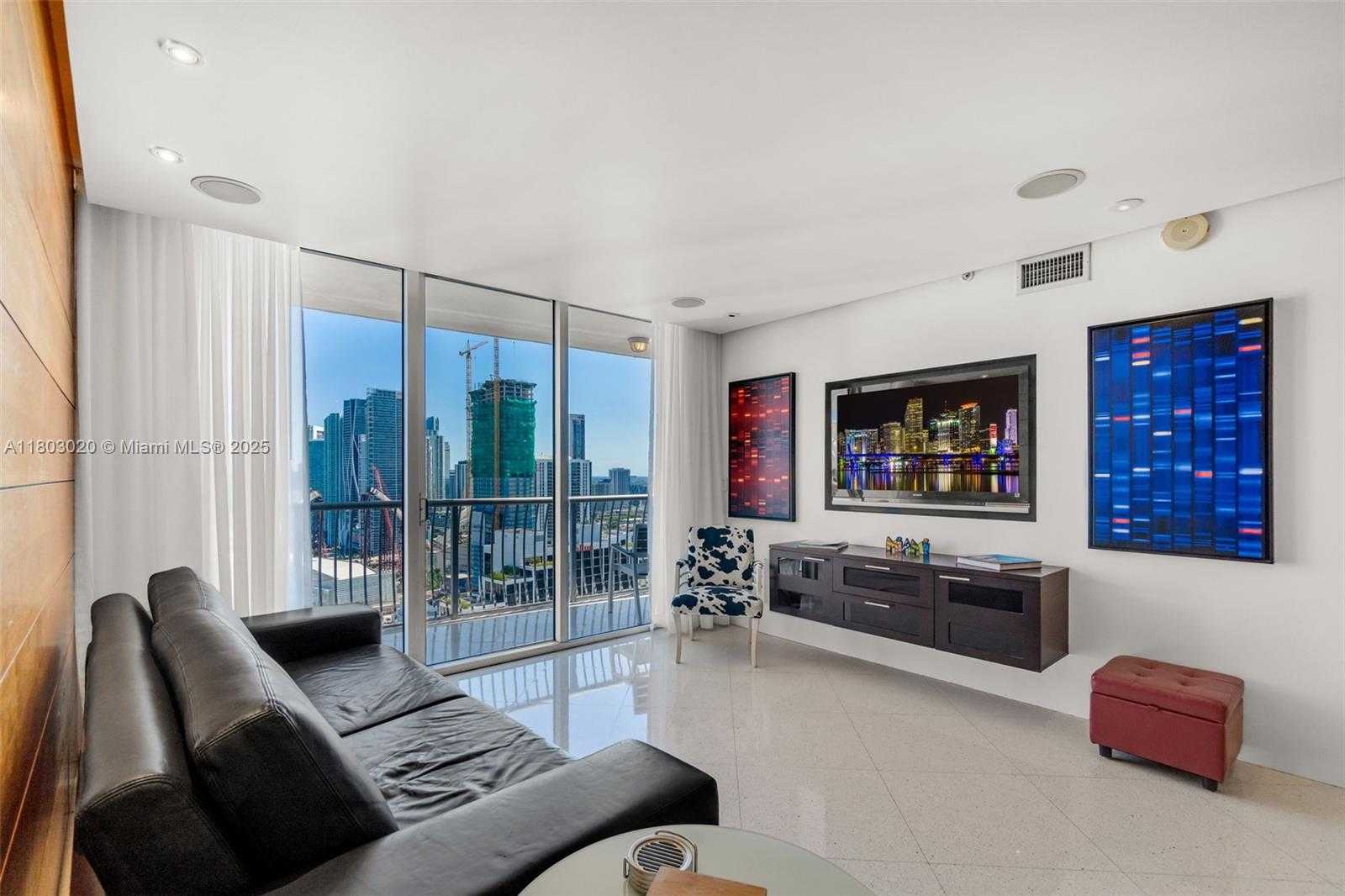 Small Image of 1750 NORTH BAYSHORE DR #3910, Miami Number 2