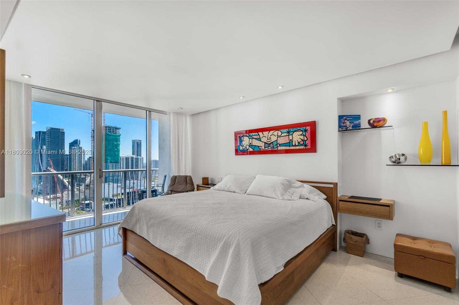 Small Image of 1750 NORTH BAYSHORE DR #3910, Miami Number 5