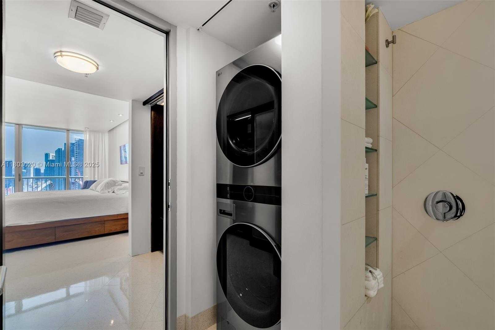 Small Image of 1750 NORTH BAYSHORE DR #3910, Miami Number 9