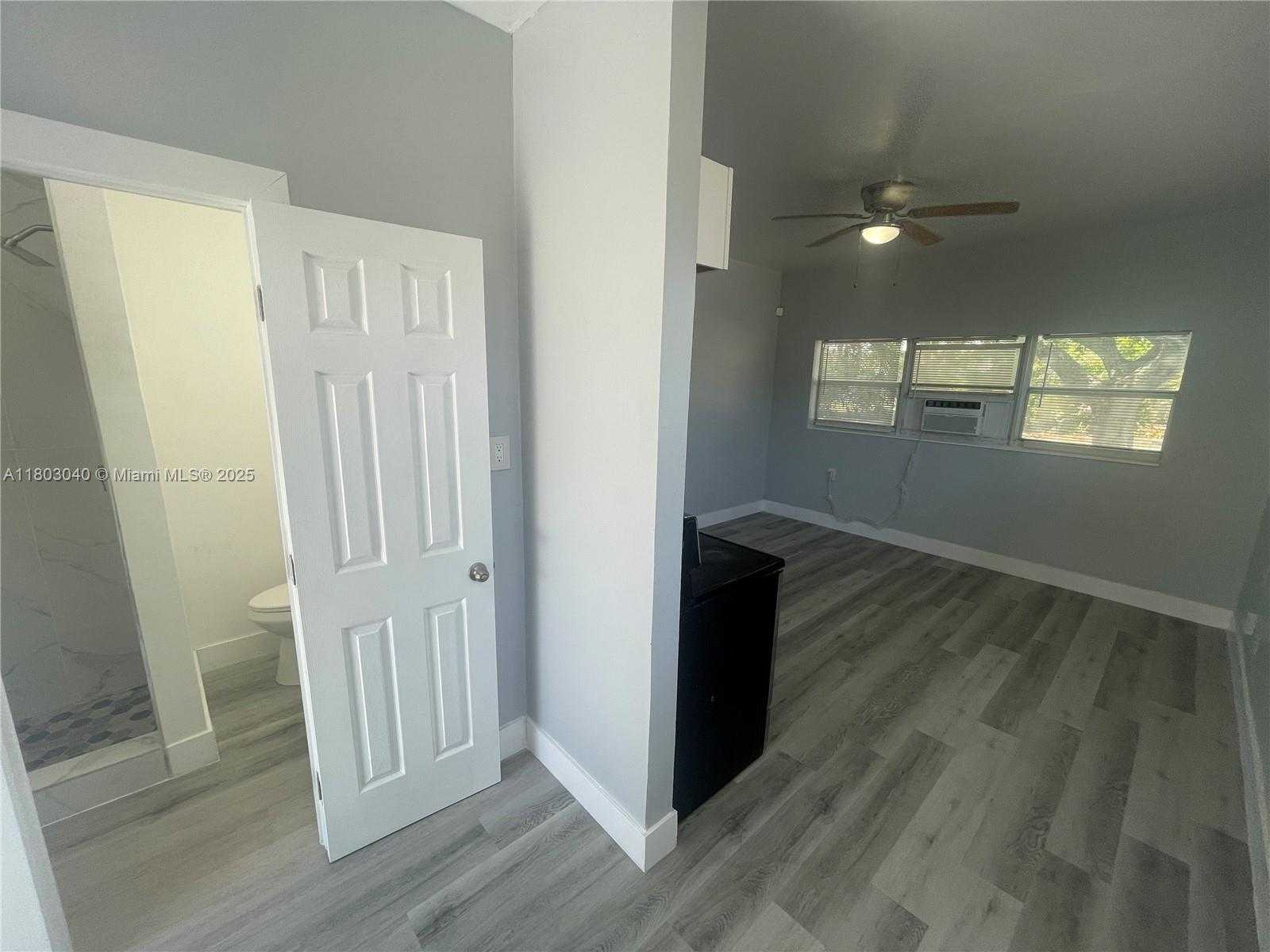 Small Image of 1959 FUNSTON ST #C, Hollywood Number 6