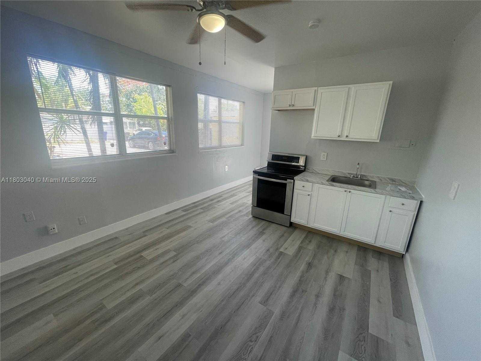Small Image of 1959 FUNSTON ST #C, Hollywood Number 8