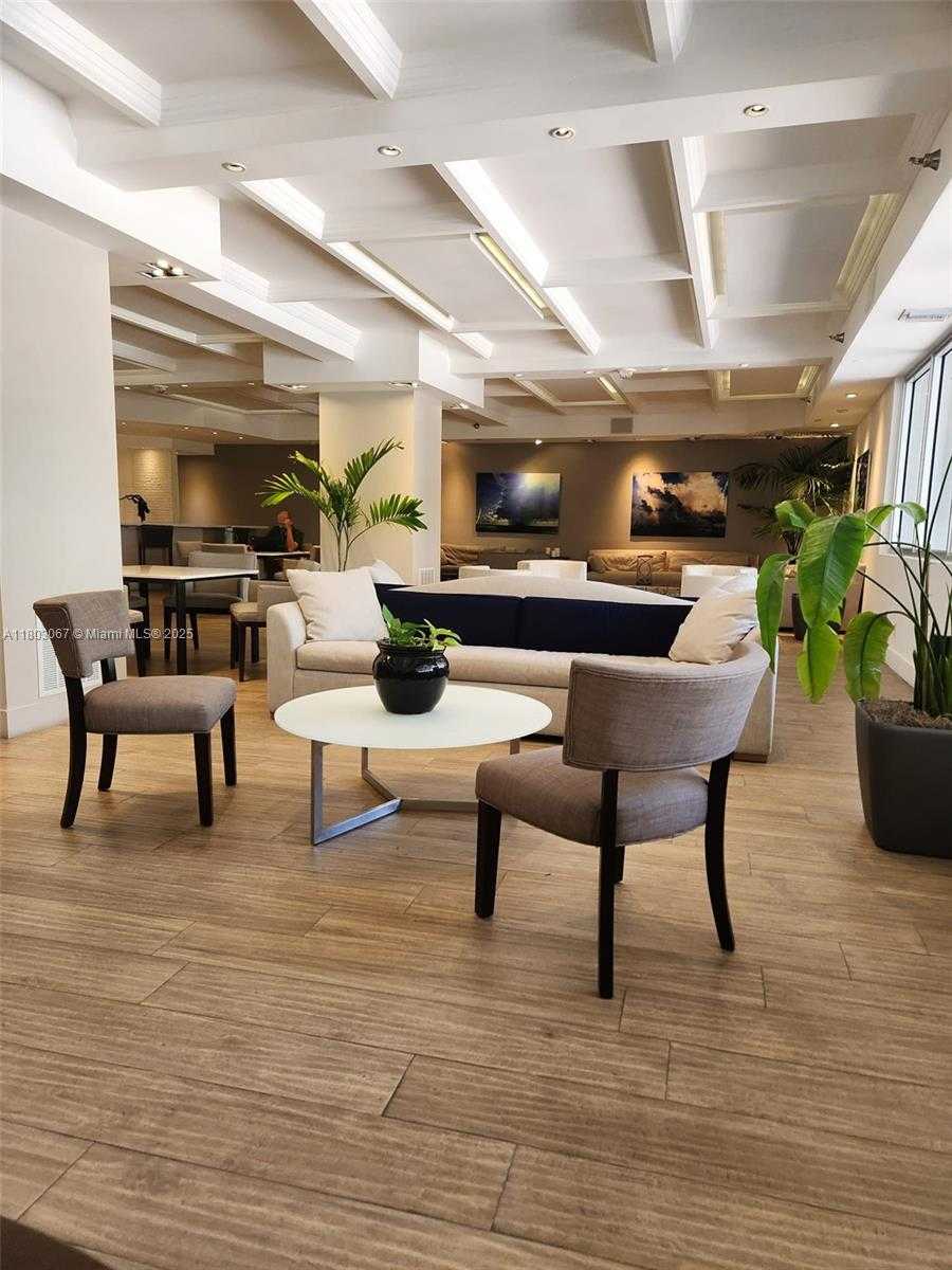 Small Image of 100 LINCOLN RD #407, Miami Beach Number 3