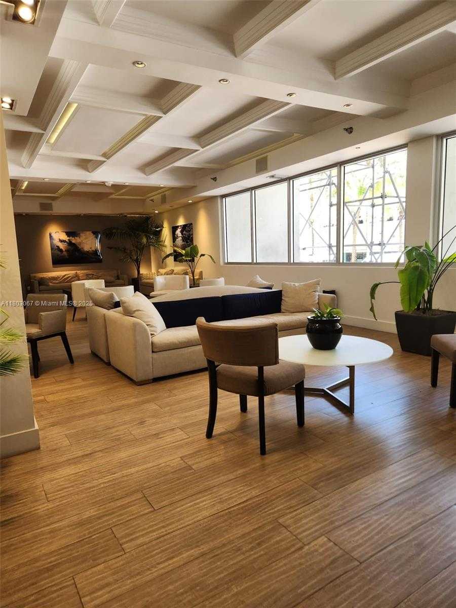 Small Image of 100 LINCOLN RD #407, Miami Beach Number 8