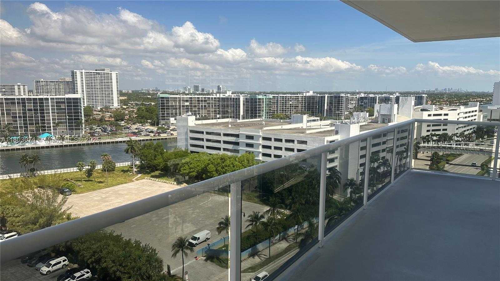 Small Image of 3725 SOUTH OCEAN DR #1427, Hollywood Number 4