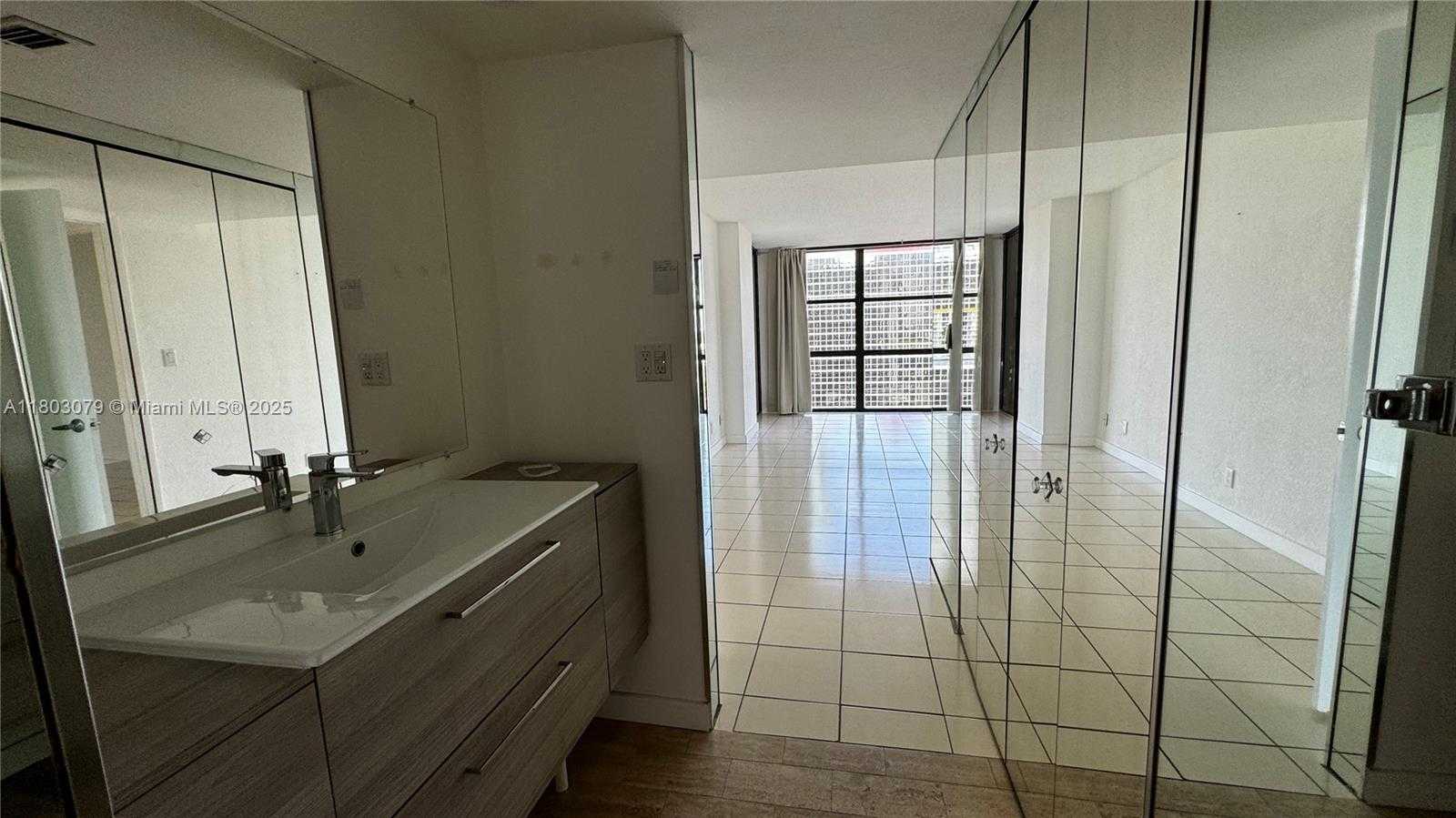 Small Image of 1915 BRICKELL AVE #C1512, Miami Number 15