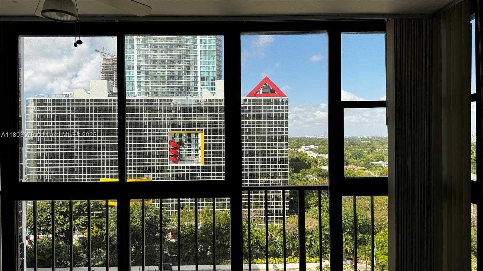 Small Image of 1915 BRICKELL AVE #C1512, Miami Number 17