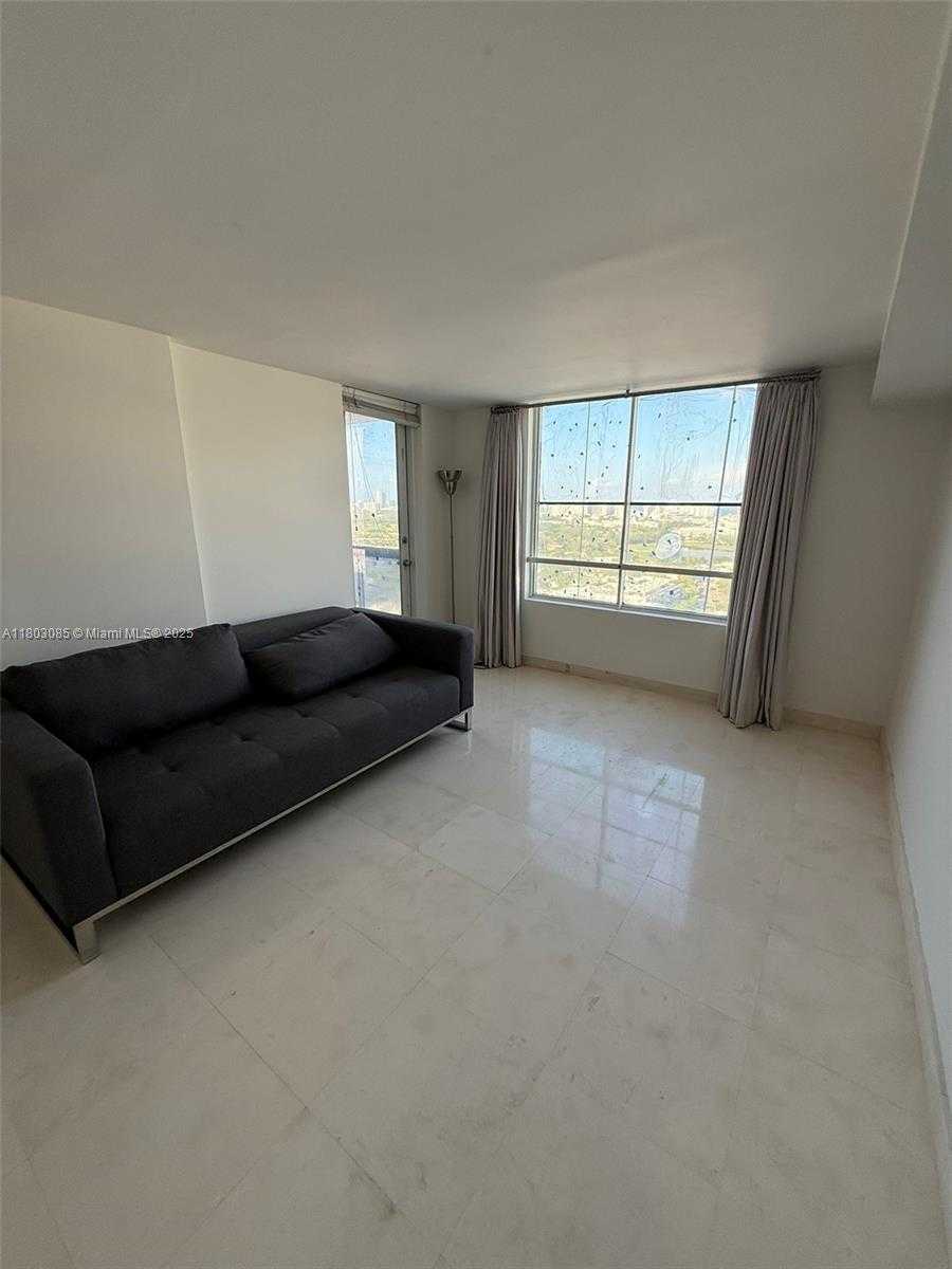 Small Image of 1900 SUNSET HARBOUR DR #2411, Miami Beach Number 14
