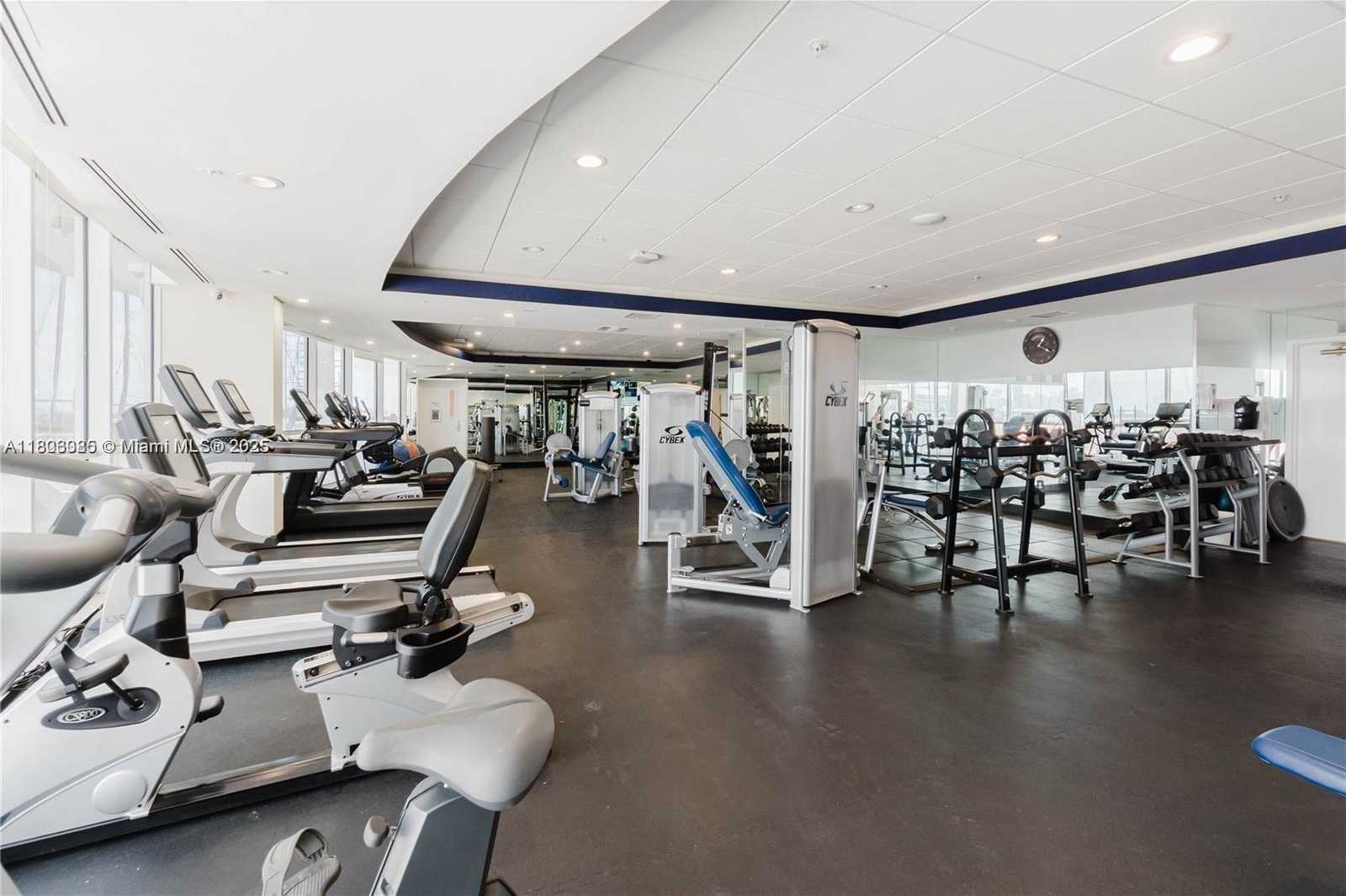 Small Image of 1900 SUNSET HARBOUR DR #2411, Miami Beach Number 29